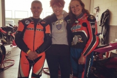 Laura, Kla e Annette